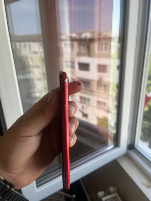 Vand iphone 11 red