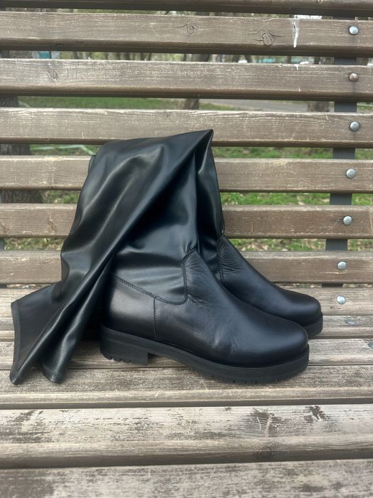 Продам ботфорты новые 42 размер