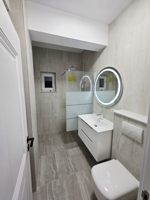 Vând apartament cu 3 camere