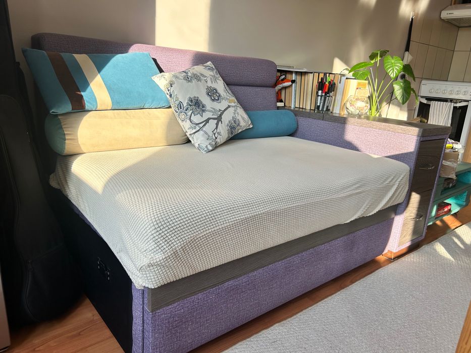 Срочно! диван с выдвижными ящиками