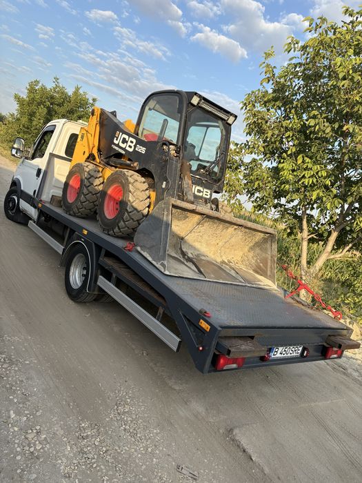 Bobcat / Miniexcavator de Inchiriat