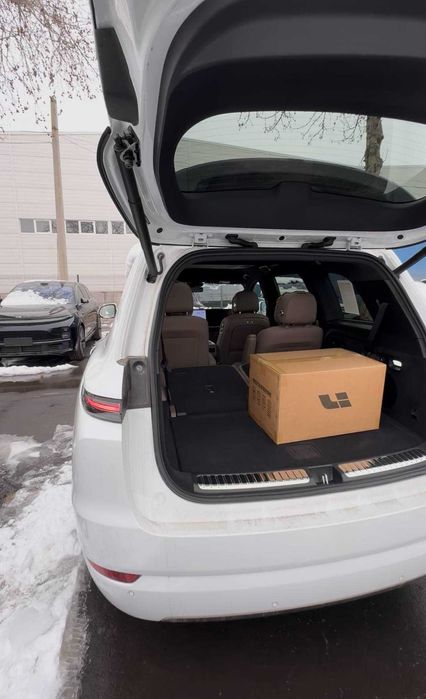 Lixiang l9 oq nalichida