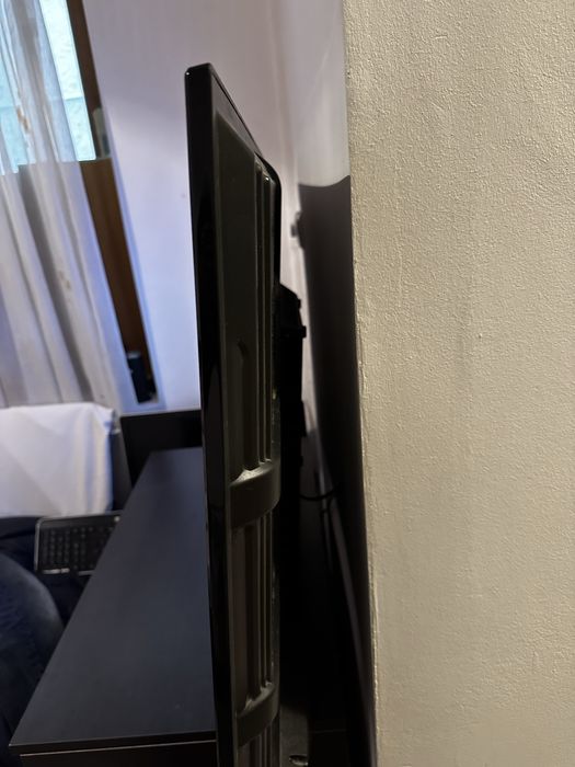 De vanzare tv SCHNEIDER  127 cm