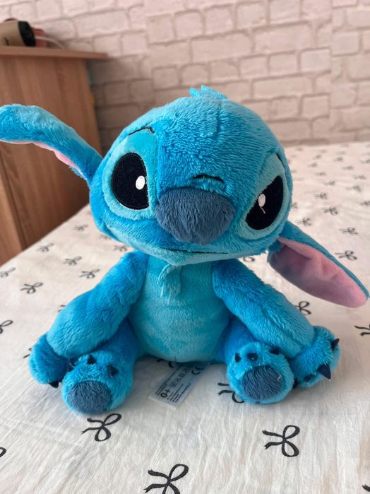 Оригинална плюшена играчка Стич (Stitch) с дълъг пух – Чисто нова!