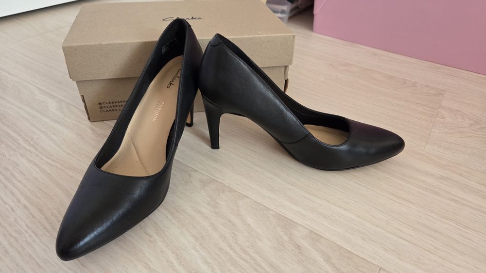 Pantofi Clarks piele marime 36