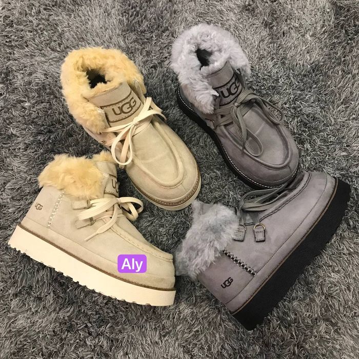 Vând UGG-uri dama