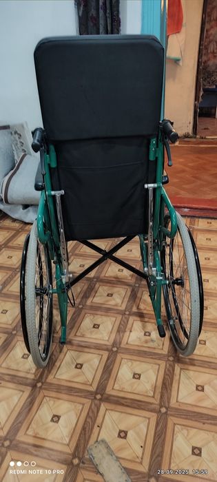 Продам инвалидную коляску