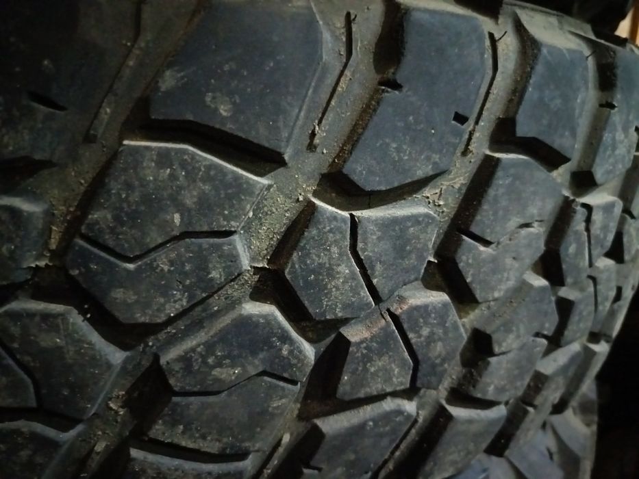 Anvelope mudterrain 255 75 17 bfgoodrich 2018 bune