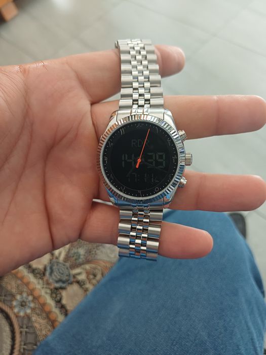 Al-Harameen HA-6109 soat sotiladi