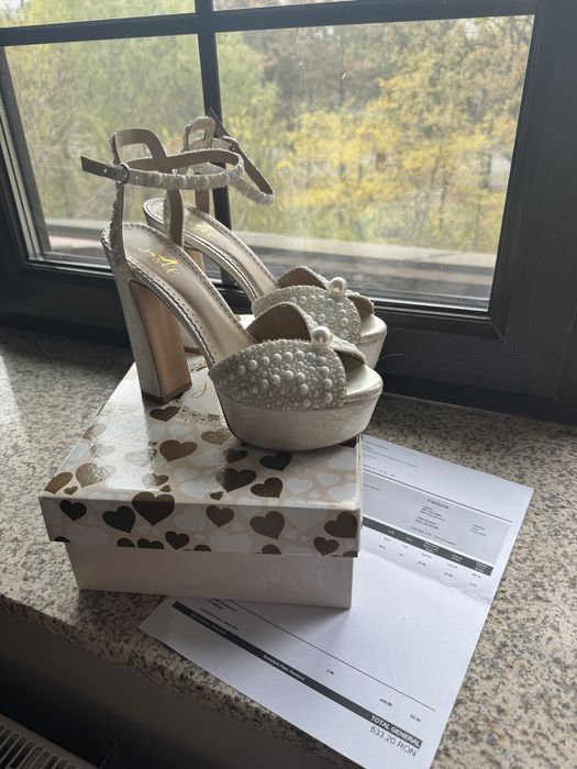 Pantofi platforma mireasa