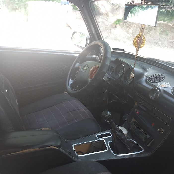 Vaz2106 sotiladi
