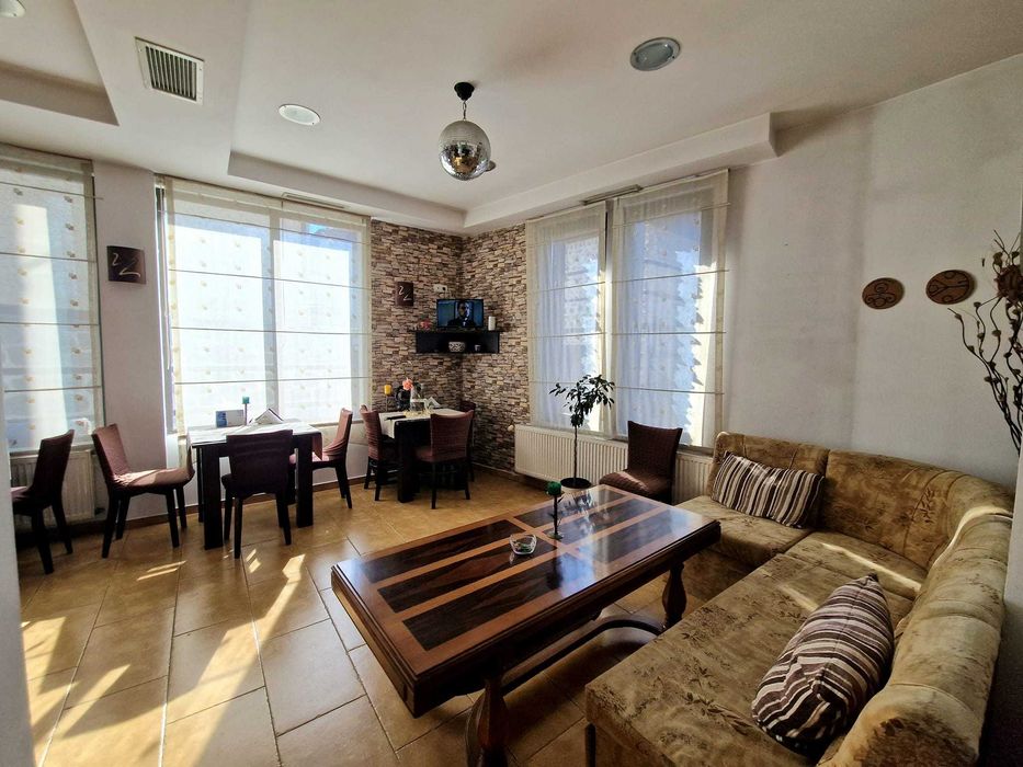 Продава се Хотел в Банско - 550 кв.м за 910 €/кв.м - Снимка #2