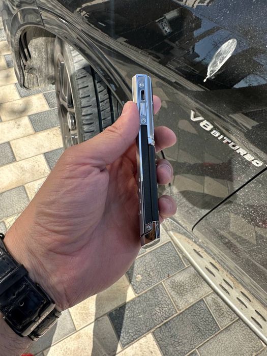 Vertu Signature S design