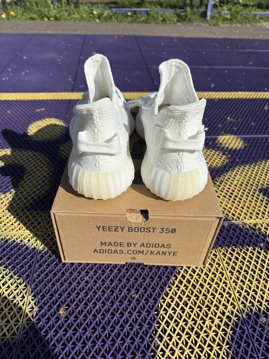 Yeezy 350v2 Triple White