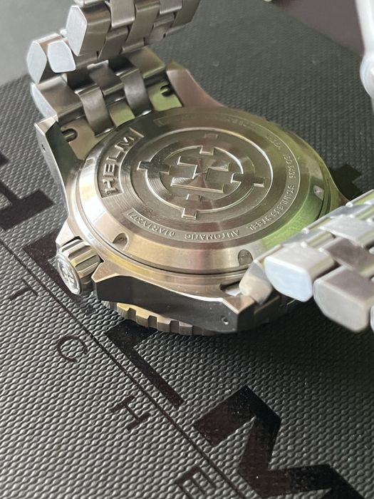 Helm Vanuatu 42mm Stainless Steel Automatic часовник