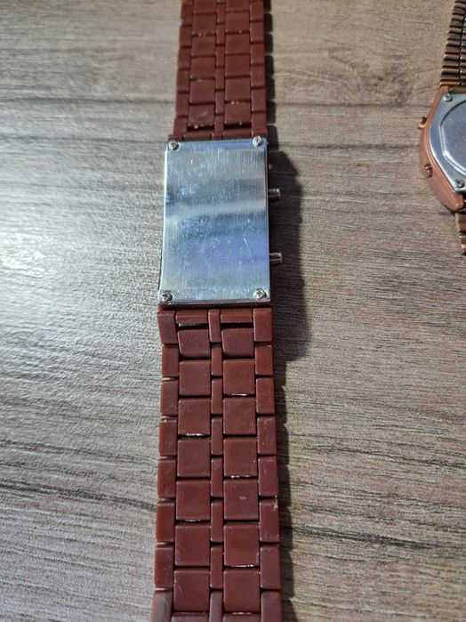 Lot 3 ceasuri de mana defecte: Casio, Breitling