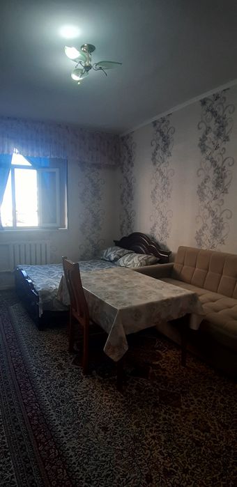 5 мкр. Орбитада 1 хонали 1 этажда падвали билан сотилади.