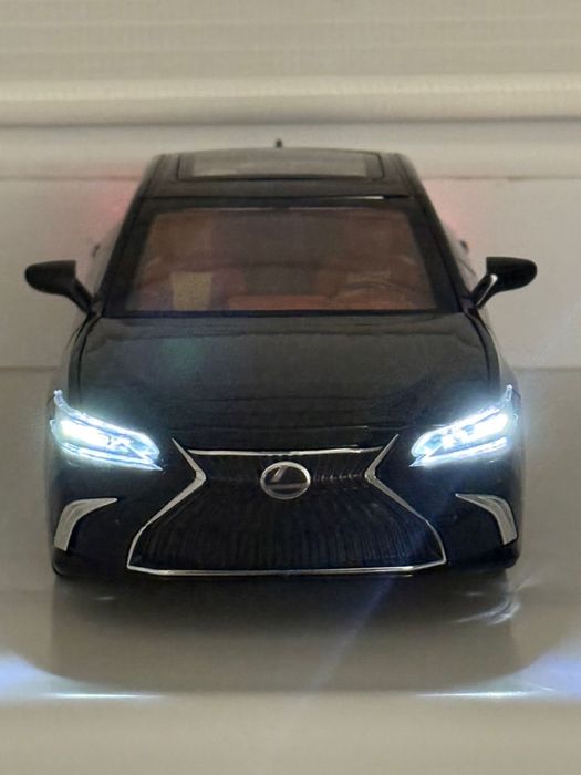Сувенирный машина лексус