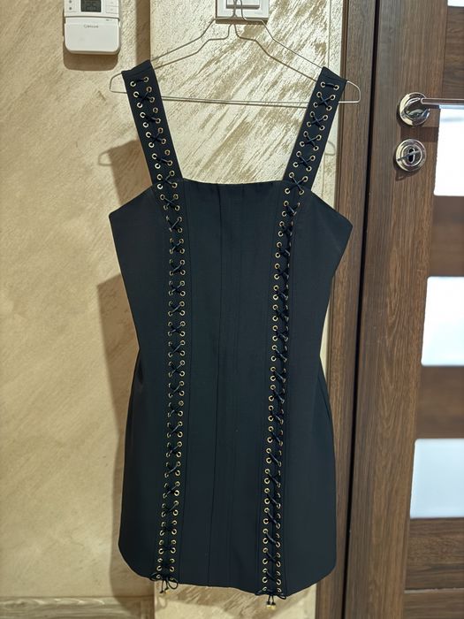 Черна рокля Junona, М размер