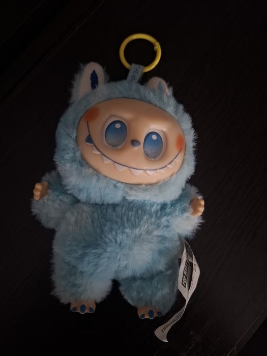 голубая лабубу игрушка