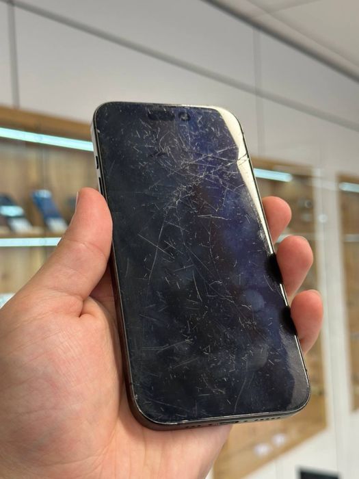 iPhone 15 Pro | 128 GB