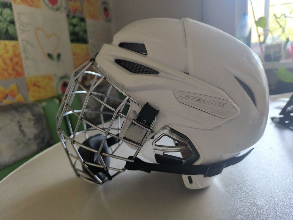 Хоккейный шлем Easton S17