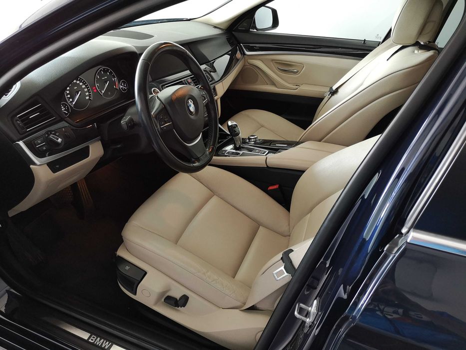 BMW Seria 5 F10 520d, 2012, stare foarte bună