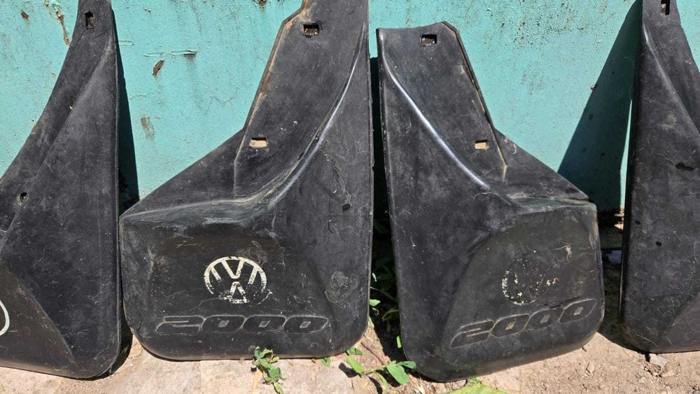 Брызговики на VW