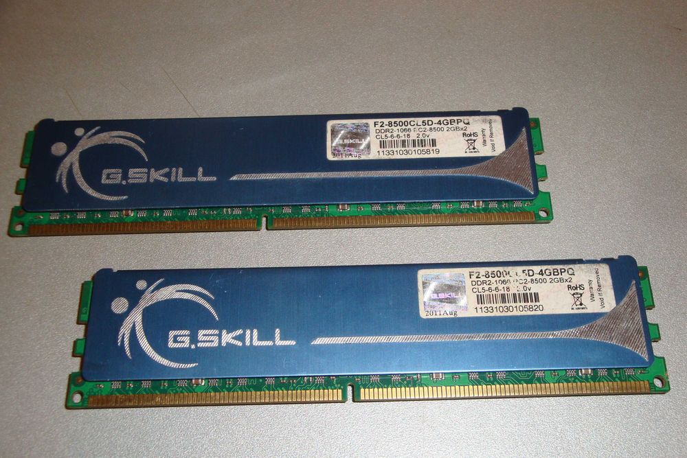 memorie ram retro vintage ddr2 g.skill pc2 8500 1066mhz 4gb 2x 2gb
