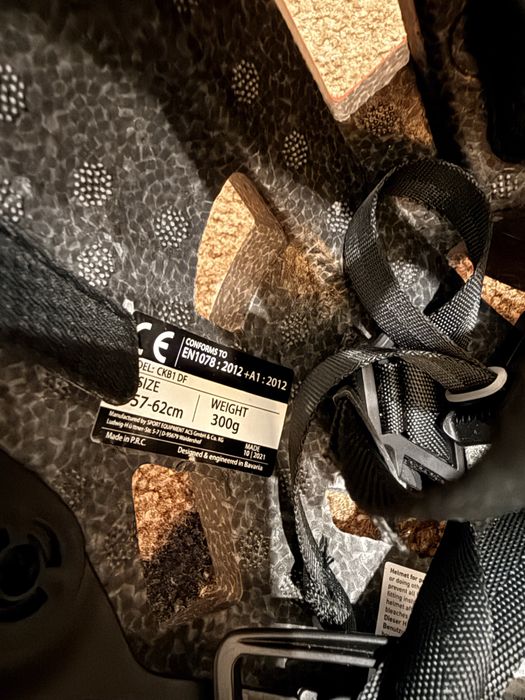 Casca bicicleta Cube. Marimea L