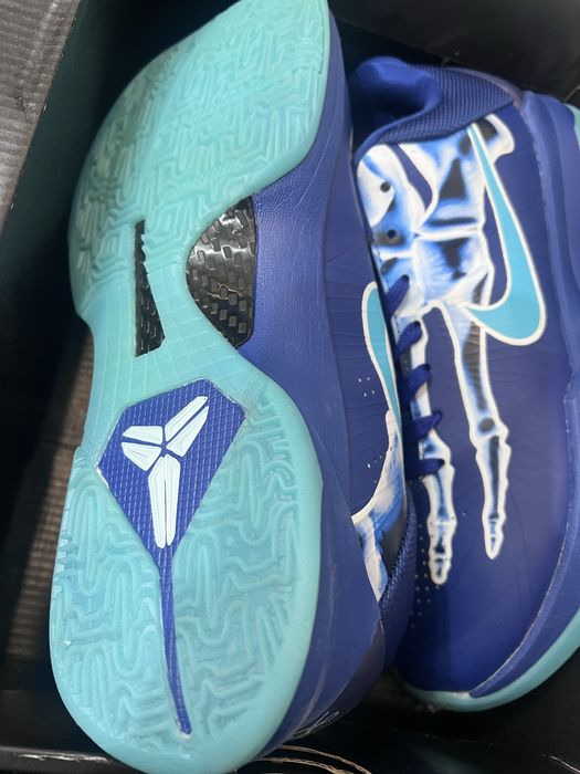 Кроссовки Nike Kobe