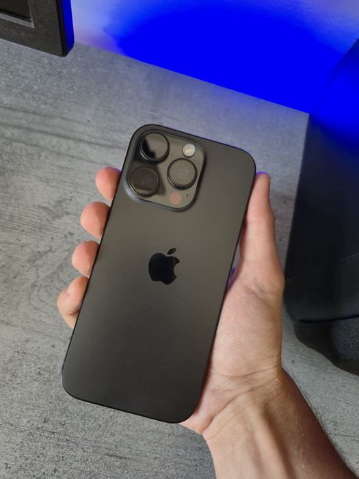 Iphone 16 pro black