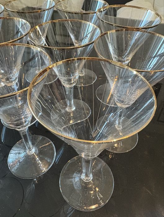 Кристални чаши със столче