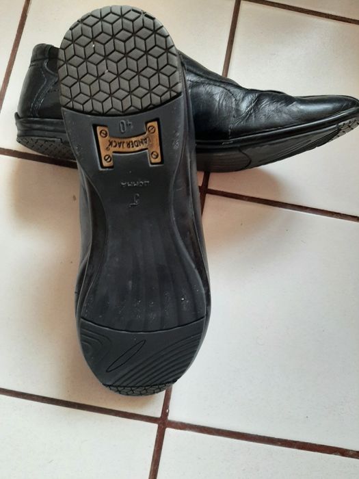 Мъжки обувки номер 40. Естествена кожа