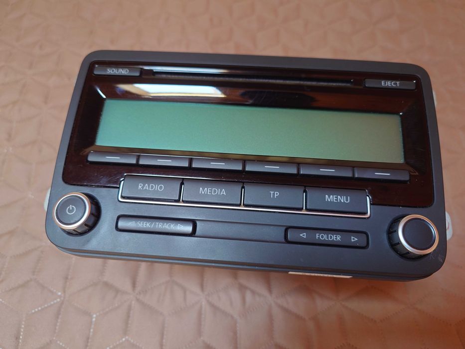 Оригинално VW CD радио на Blaupunkt (Volkswagen Radio LOW EU G+ BVX)