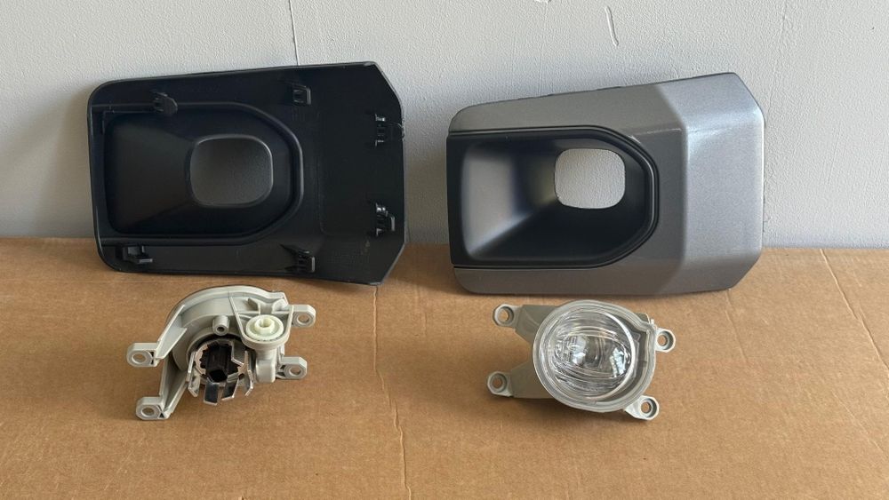 Противотуманки туманки Toyota Hilux