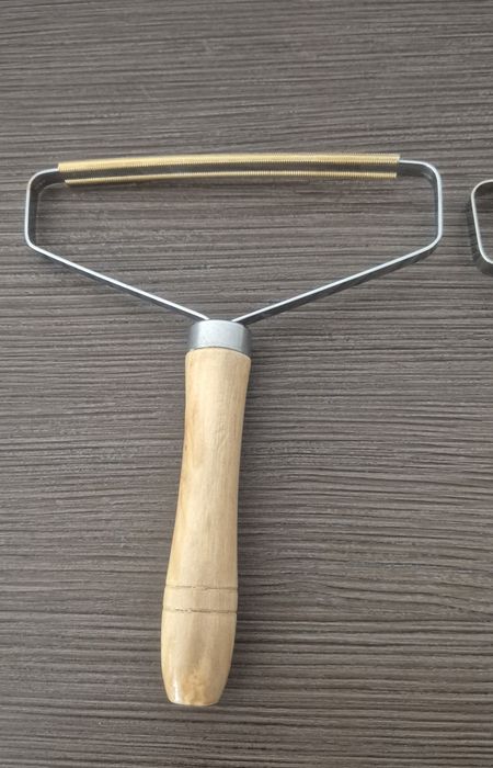 Perie scame/par   .