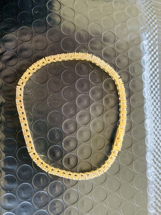 Bratara aurie din oțel inoxidabil noua.