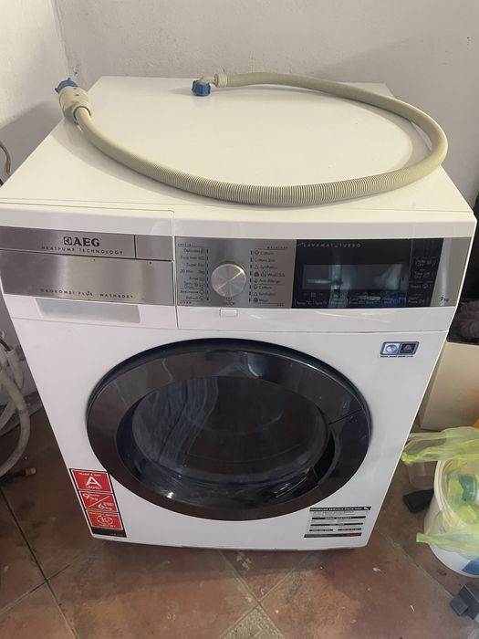 Пералня със сушилня AEG