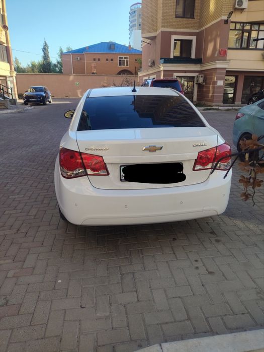 Продам Шевроле Круз 2012г1.8 акпп.