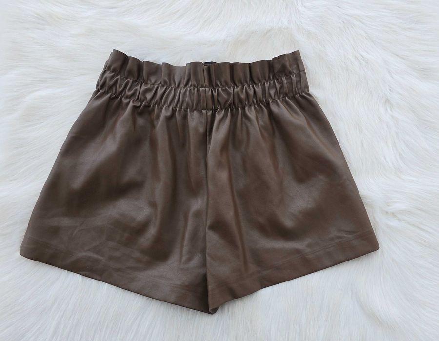 Кожени панталони размер Л