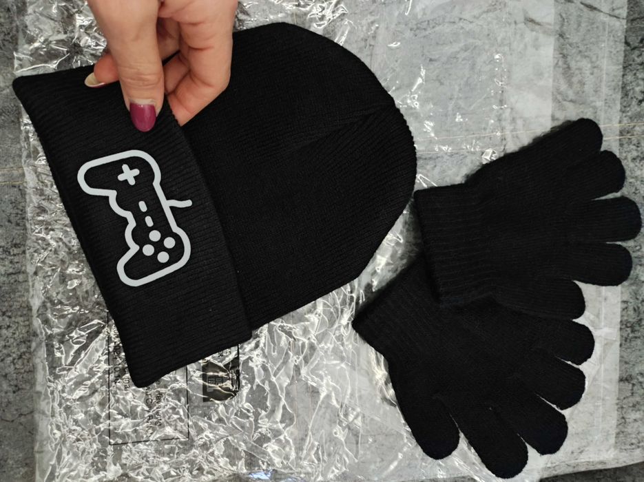 Детска шапка+ръкавици за момче