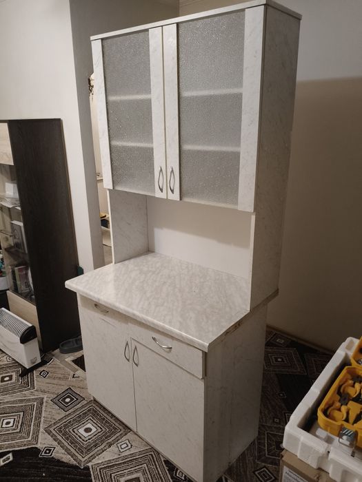 Продам кухонный шкаф