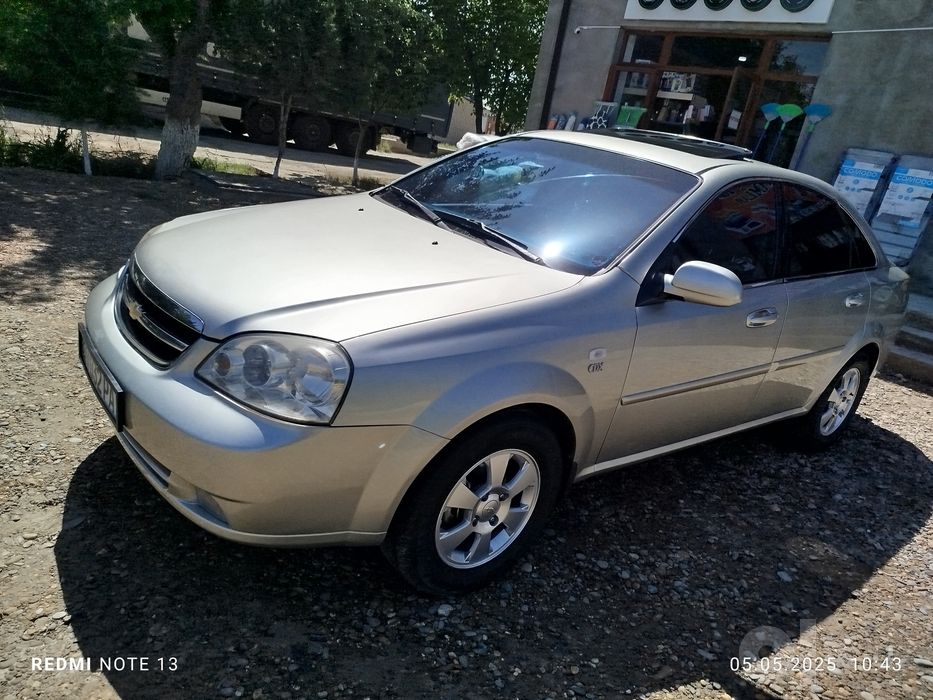 Lacetti1.8 yili 2009 xolati ideal