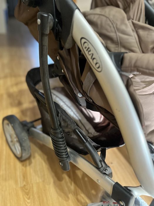 Коляска в отличном состоянии