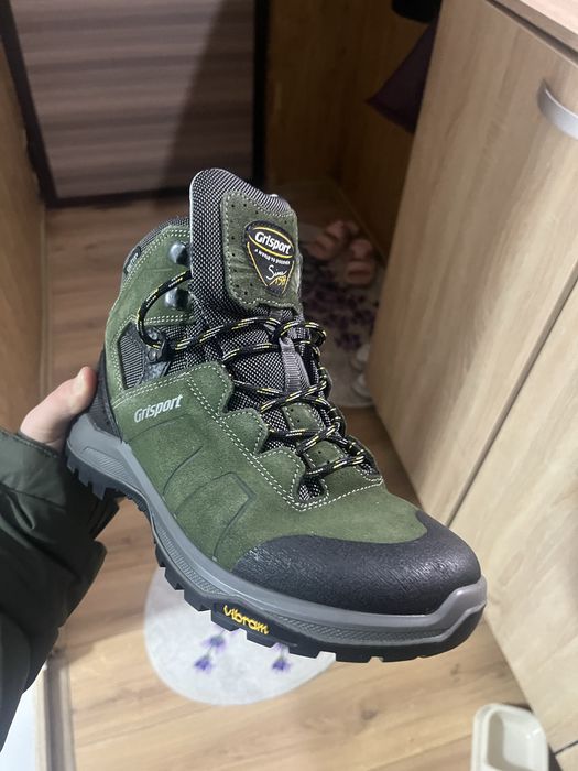 Vând ghetw grisport marimea 39 conditie 9,5/10