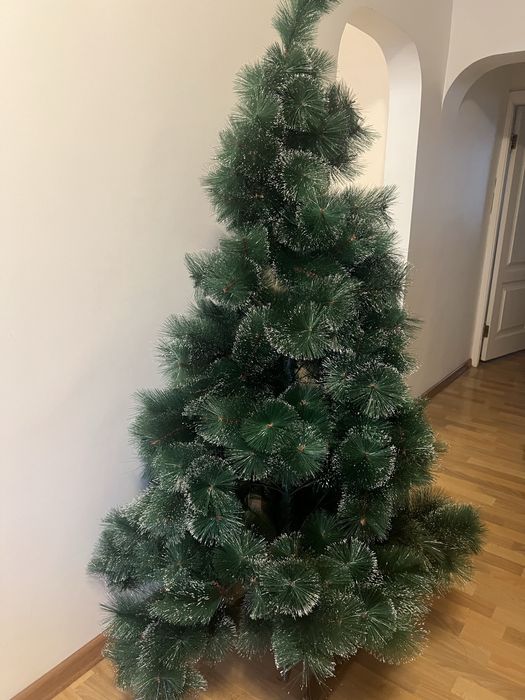 Archa/ Елка 1.8m 250000sum. Martini 250. Jack Daniell 550