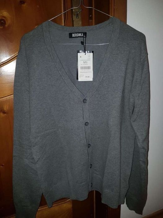 Bluza-Pulover-Cardigan Bershka-(bluza,vesta,tricou,hanorac,jerseu)