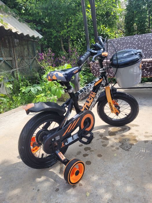 Велосипед для мальчика и девочки