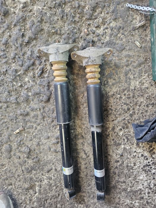 Lichidare stoc Set amortizoare spate Skoda Octavia 2 2007 HATCHBACK